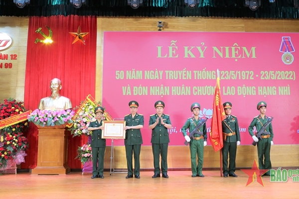 Lữ đoàn 99 Binh đoàn 12 đón nhận Huân chương Lao động hạng Nhì
